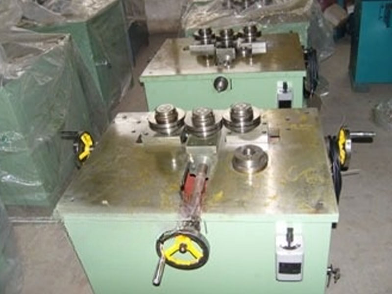 Mittelgroße Ringwickelmaschine